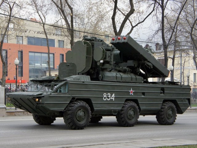 ЗРК Оса-АК на шасси БАЗ 5937 (9К33М2) 1975–91........jpg